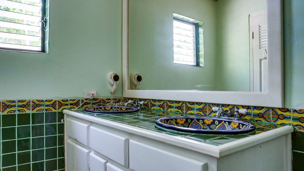 Photo of Bathroom in Placencia