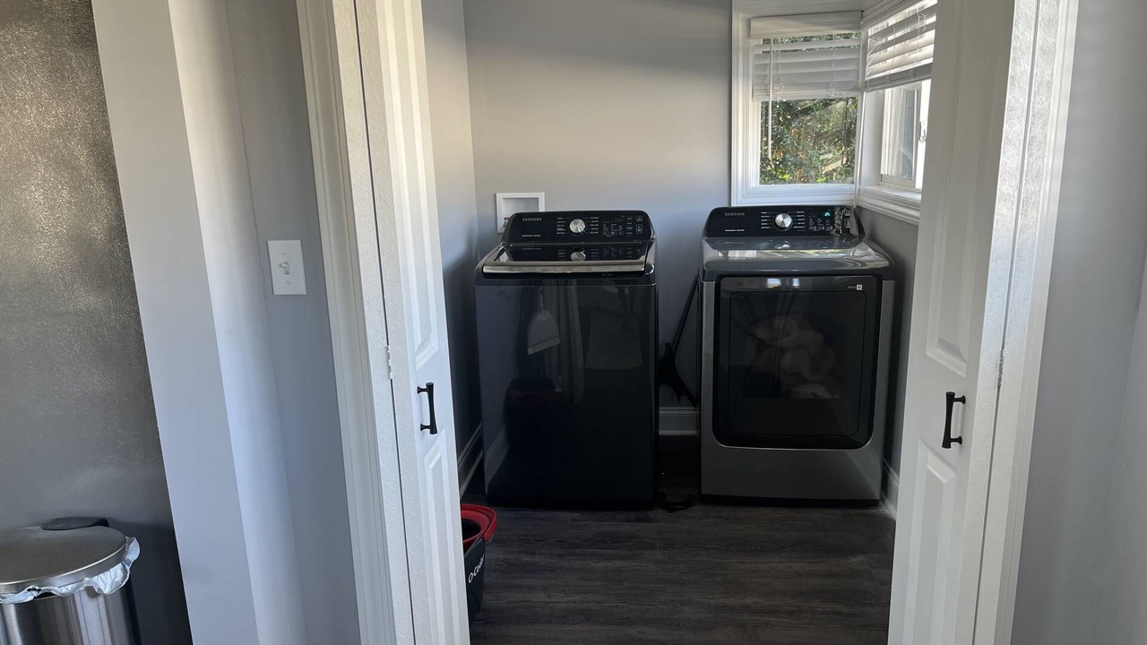 Photo of Bedroom in Lookout Valley Neighborhood Association