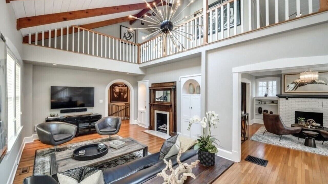 Photo of Livingroom in Virginia Highland