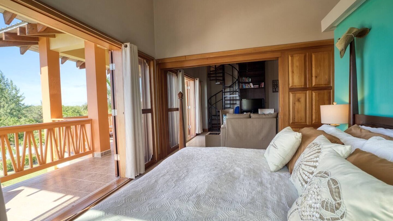 Photo of Bedroom in Cocoplum