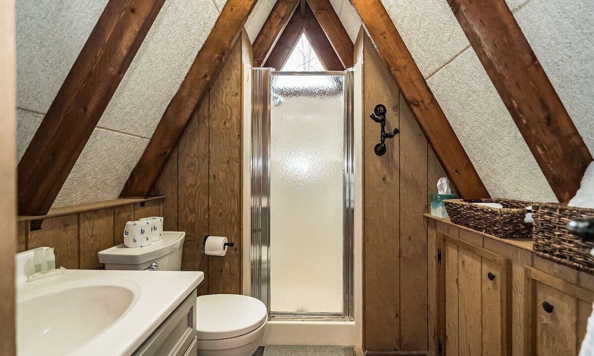 Photo of Bathroom in Innsbrook