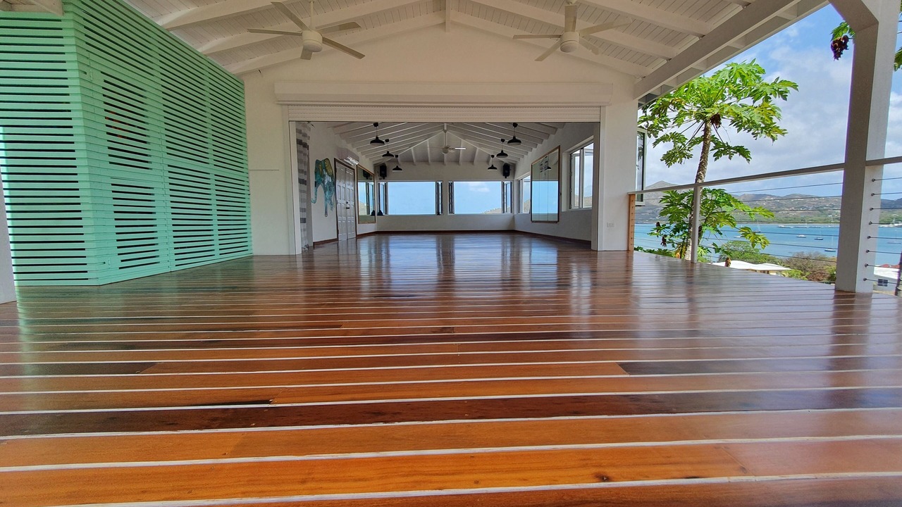 Photo of Patio Balcony in English Harbour