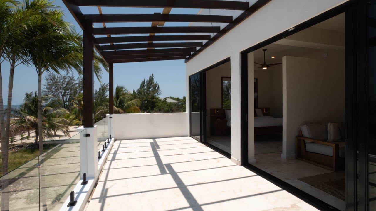 Photo of Patio Balcony in Caribbean Way