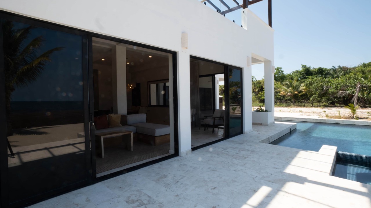 Photo of Outdoor in Caribbean Way