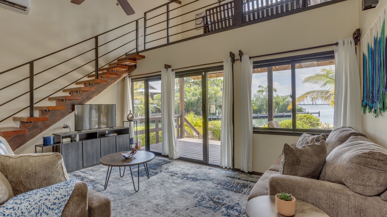 Photo of Livingroom in Placencia
