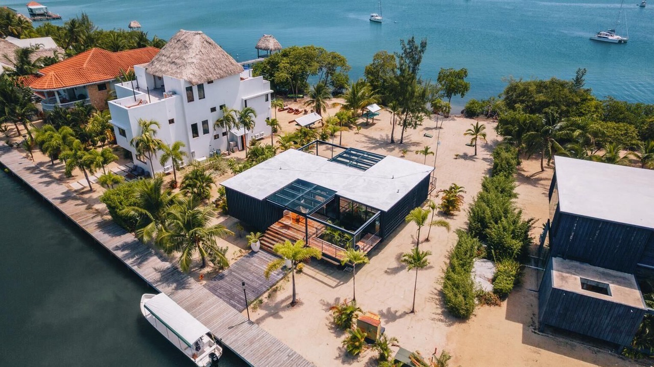 Photo of Others in Placencia