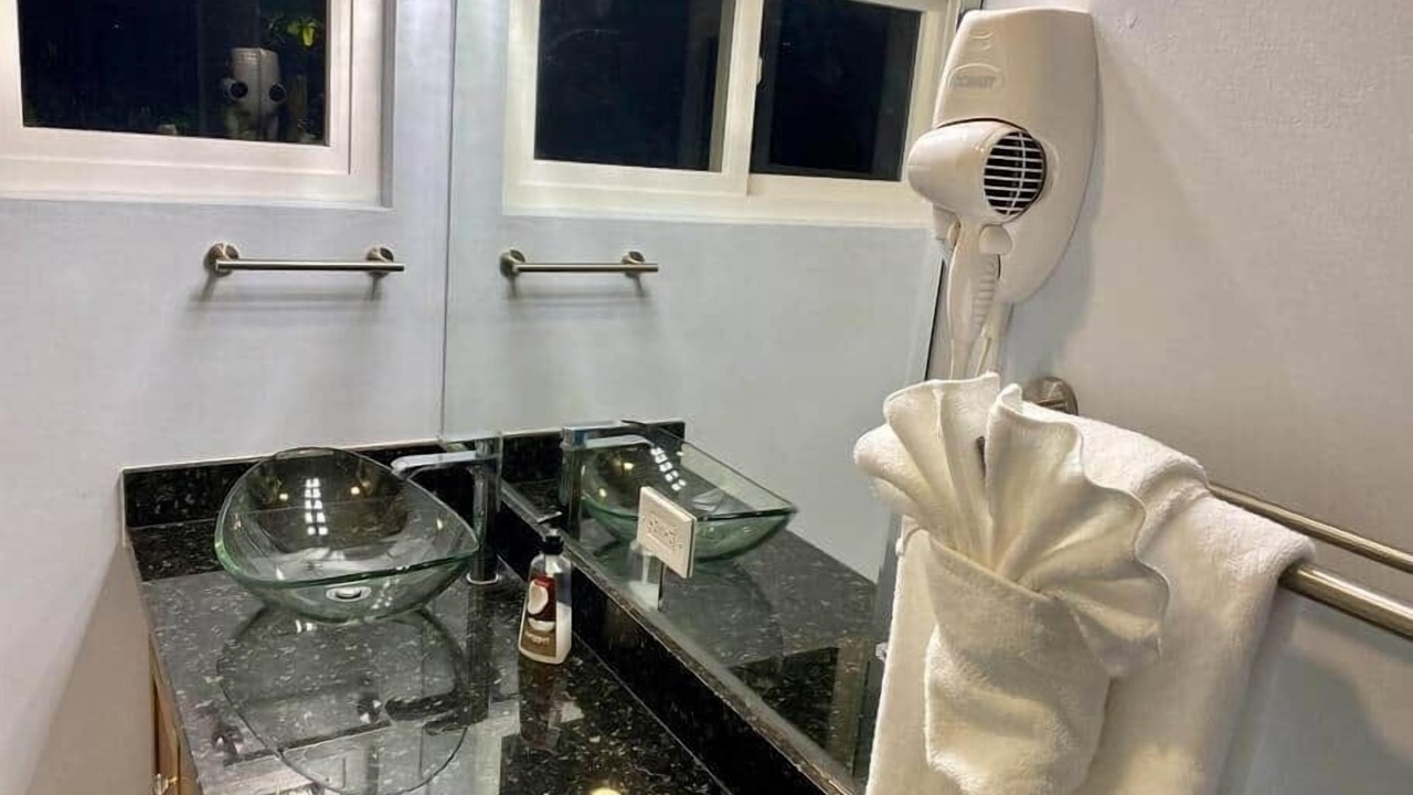 Photo of Bathroom in Placencia