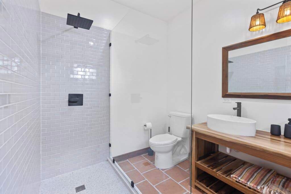 Photo of Bathroom in Caribbean Way