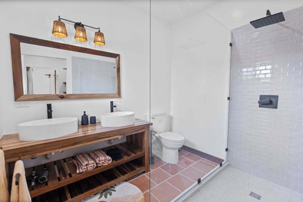 Photo of Bathroom in Caribbean Way