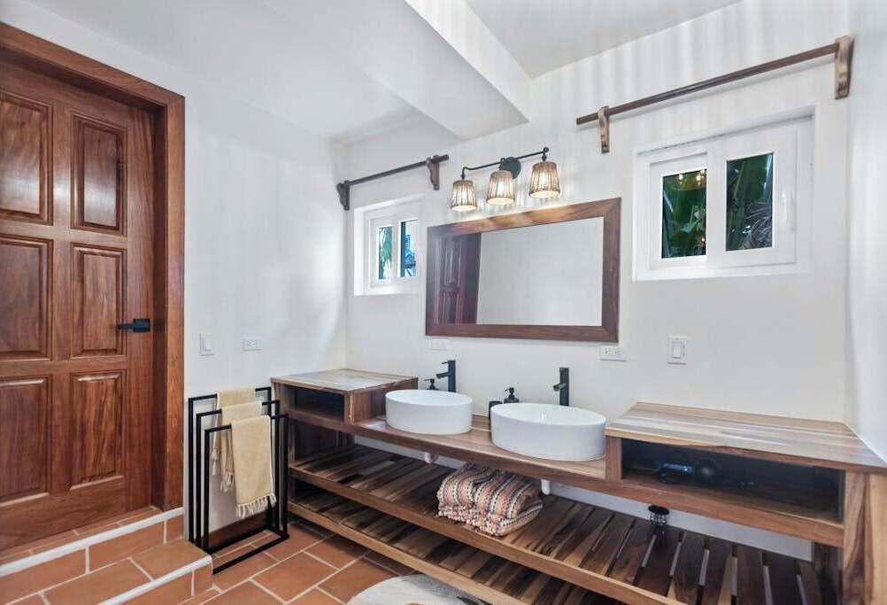 Photo of Bathroom in Caribbean Way