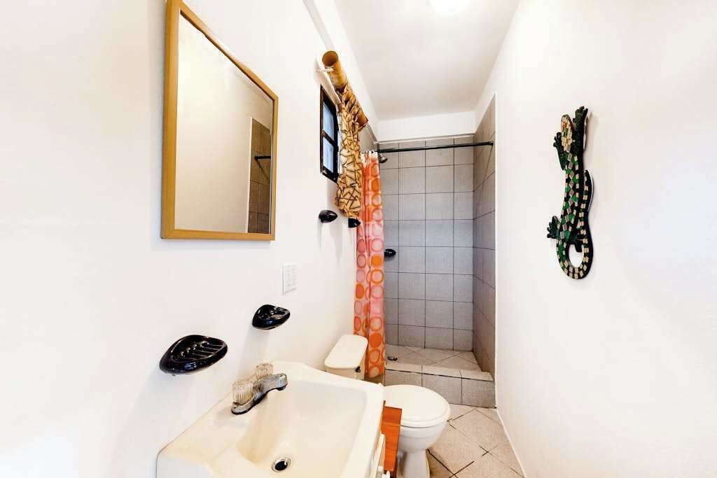 Photo of Bathroom in Caye Caulker