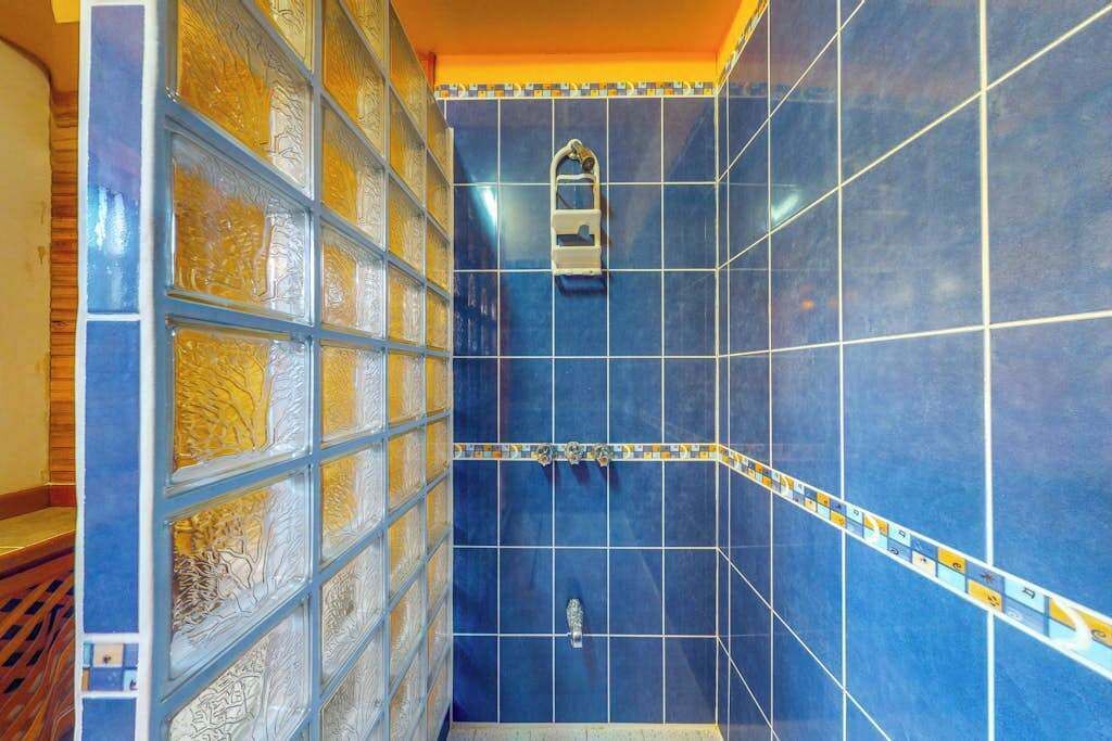 Photo of Bathroom in Caye Caulker