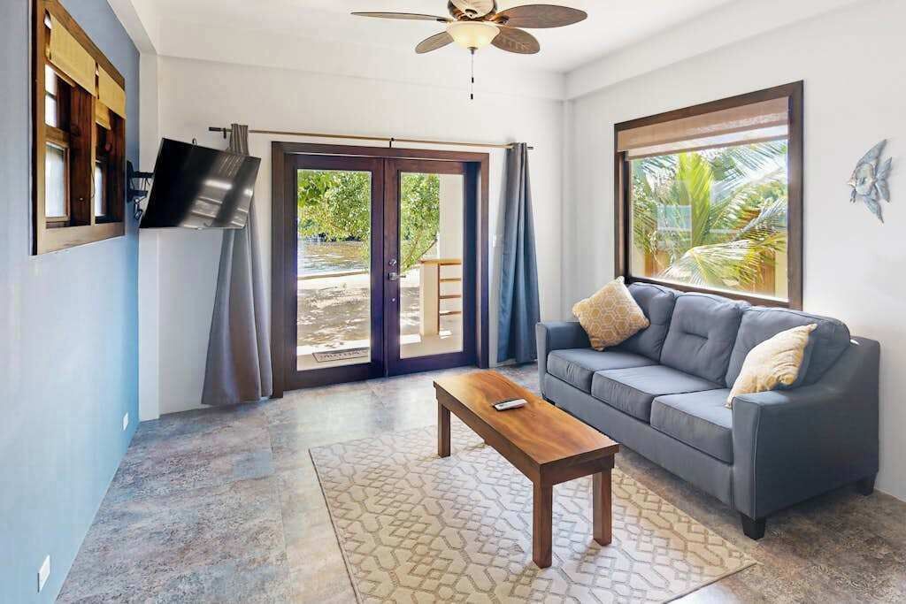 Photo of Livingroom in Caye Caulker