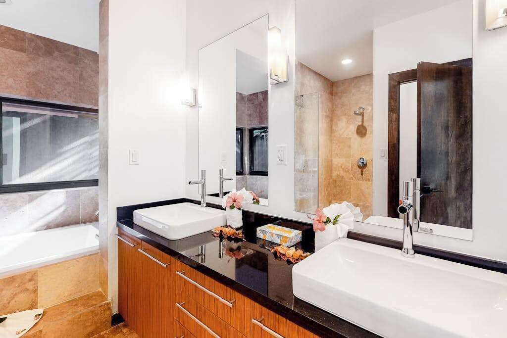 Photo of Bathroom in Sanctuary Belize