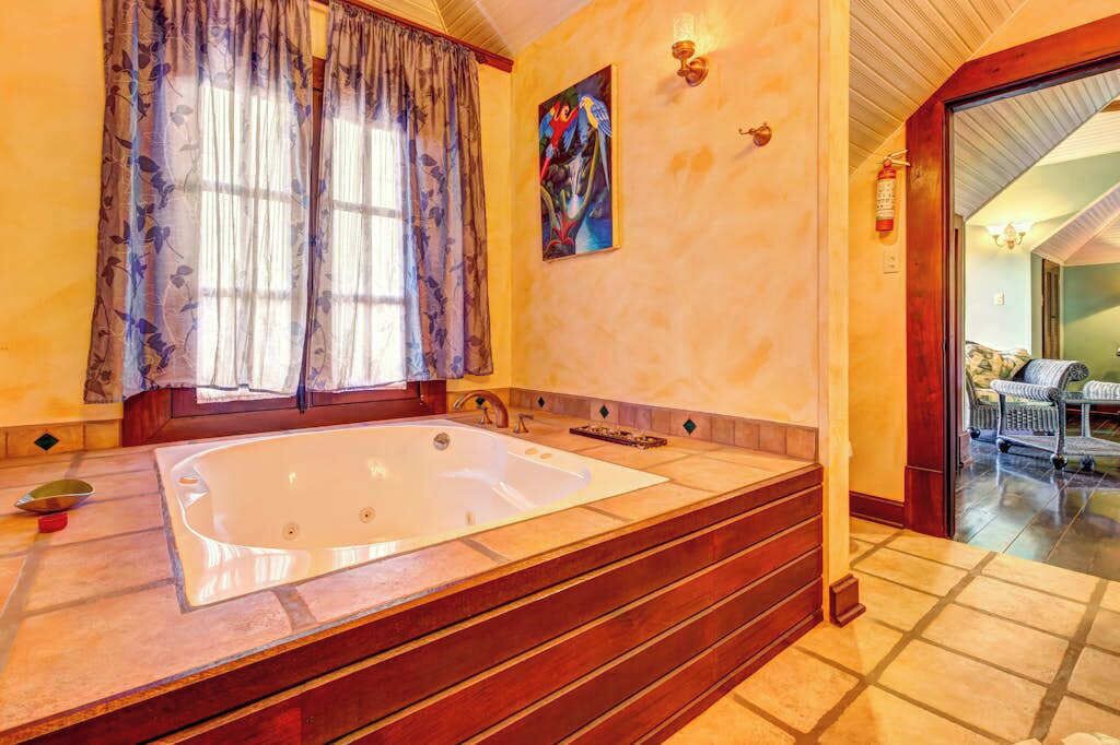 Photo of Bathroom in Bullet Tree Falls