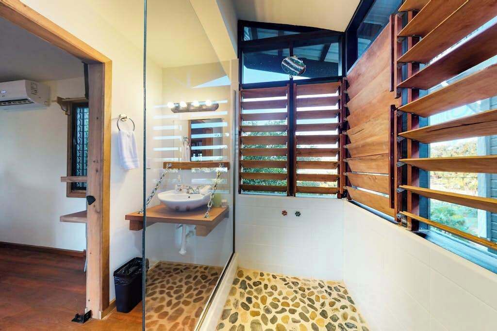 Photo of Bathroom in Surfside