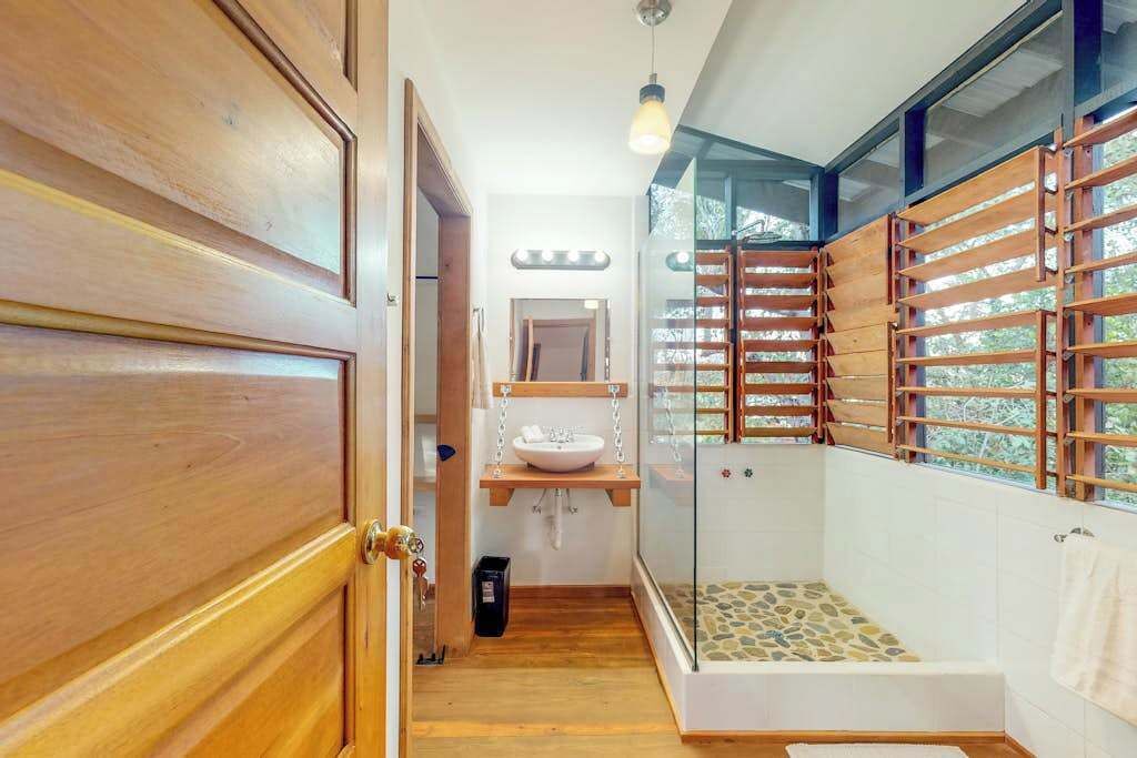 Photo of Bathroom in Surfside