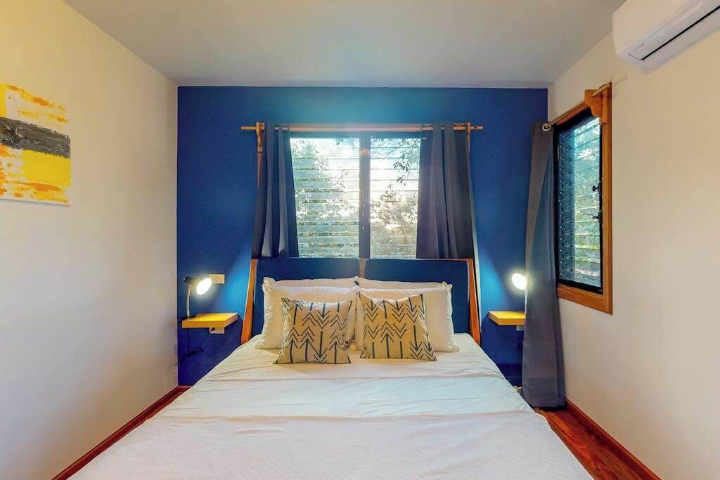 Photo of Bedroom in Surfside