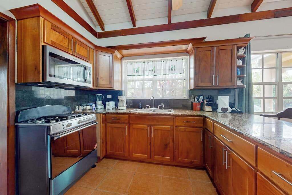 Photo of Kitchen in Caribbean Way
