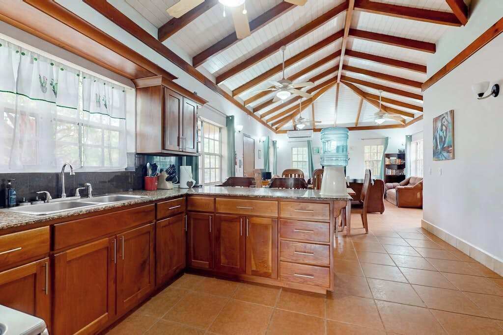 Photo of Kitchen in Caribbean Way