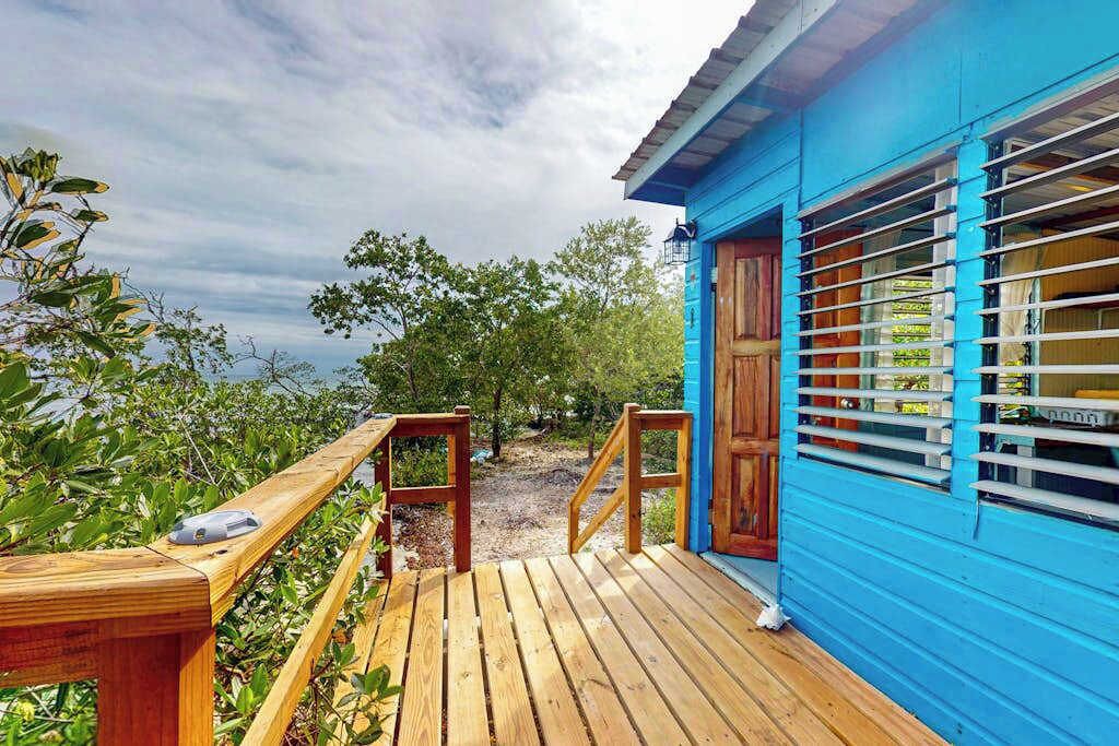 Photo of Patio Balcony in Sittee Point