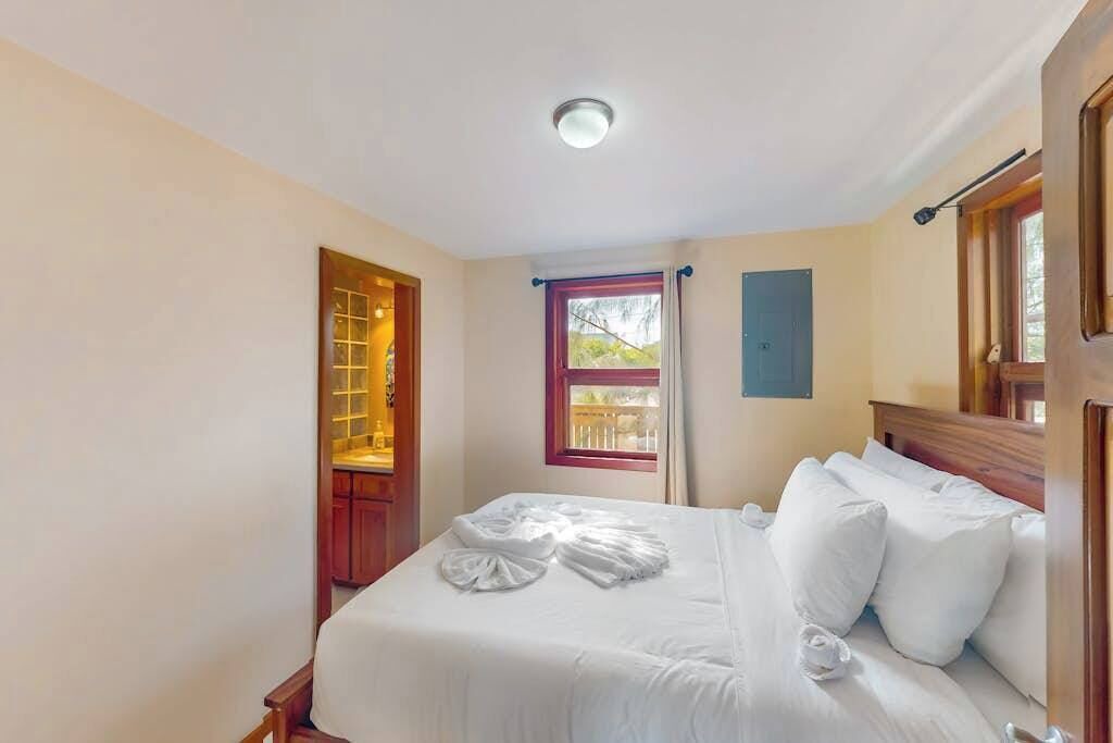 Photo of Bedroom in Caye Caulker