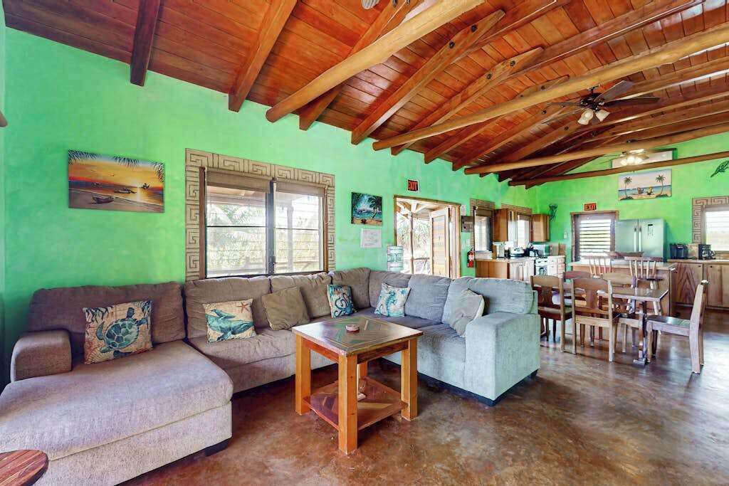 Photo of Livingroom in Boca Ciega