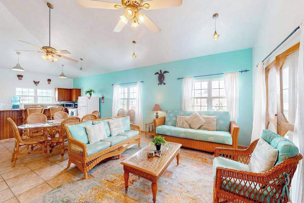 Photo of Livingroom in Boca Ciega