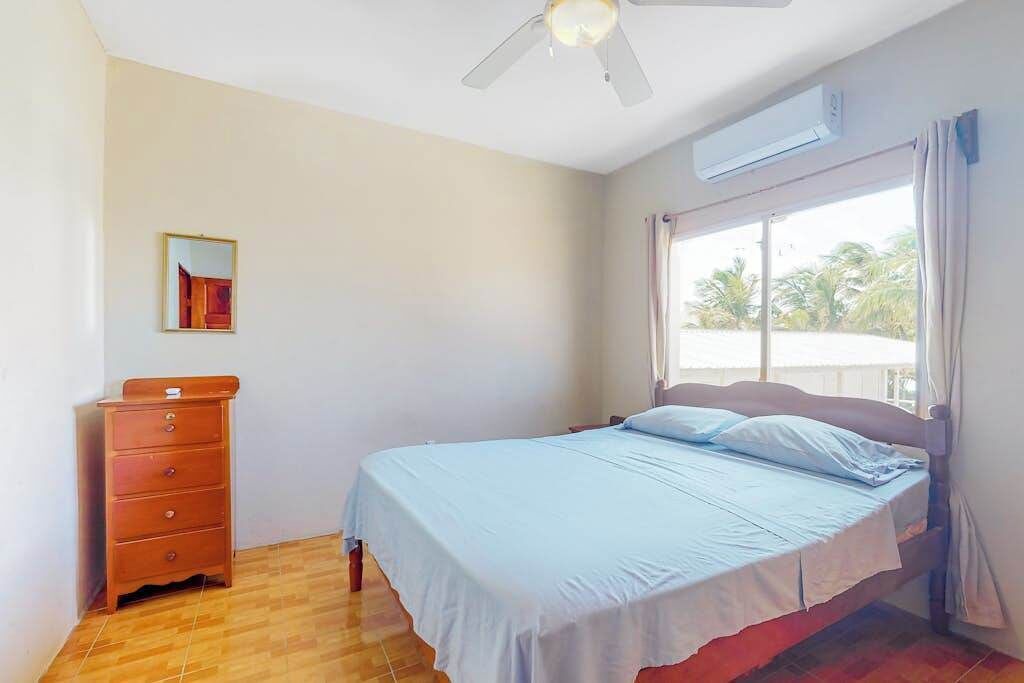 Photo of Bedroom in Caye Caulker