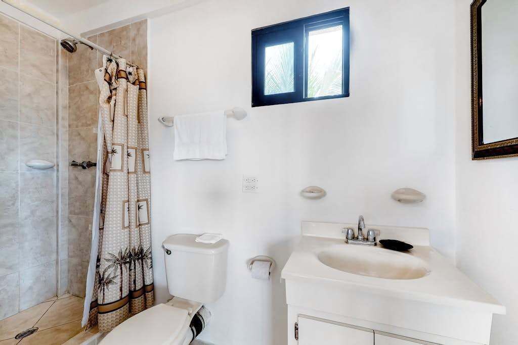 Photo of Bathroom in Caye Caulker