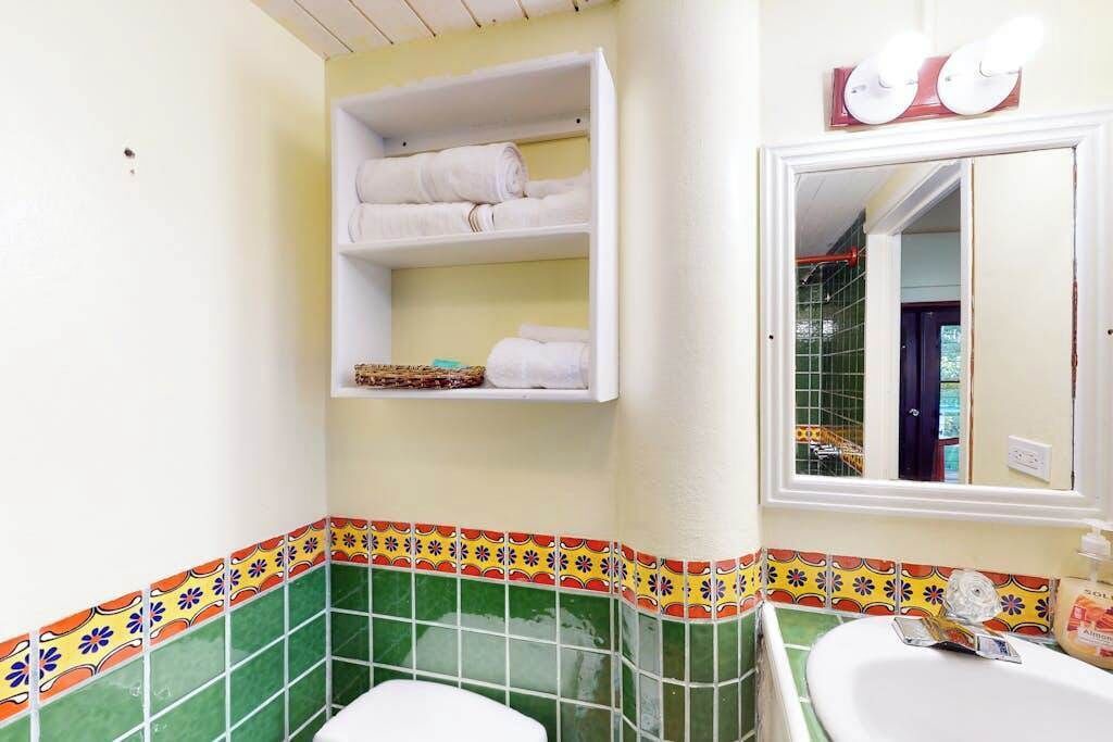 Photo of Bathroom in Placencia