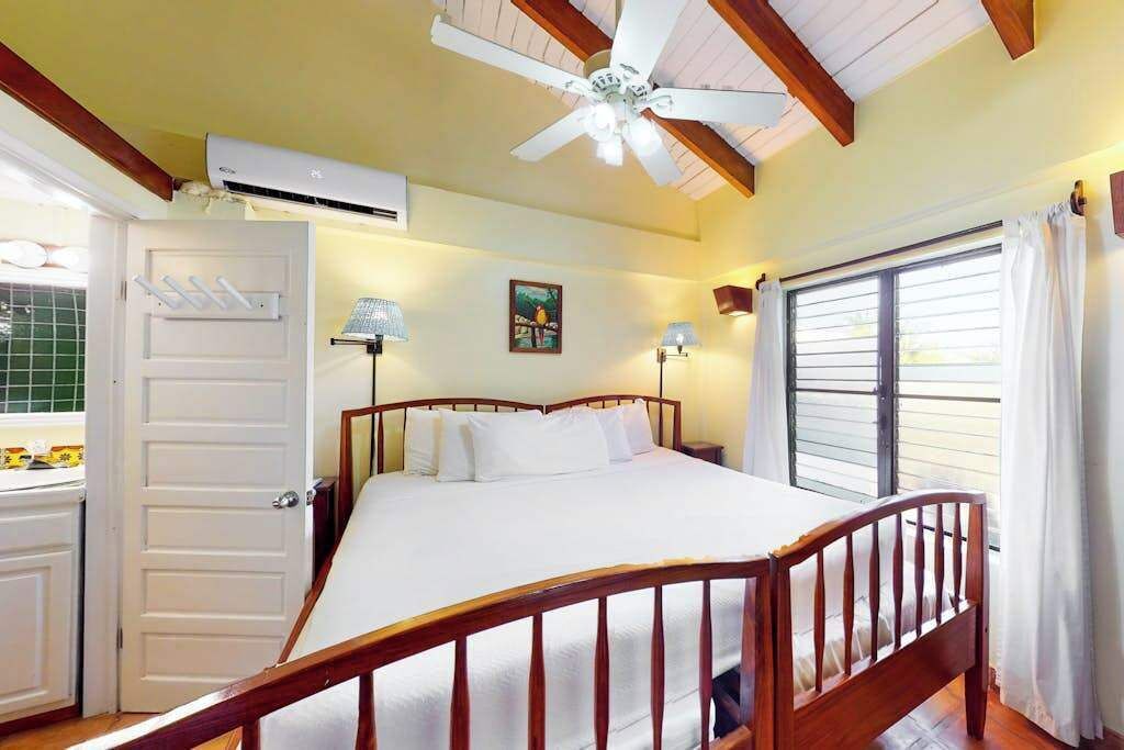 Photo of Bedroom in Placencia