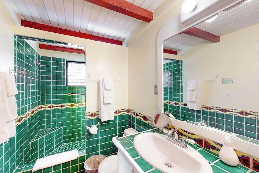 Photo of Bathroom in Placencia