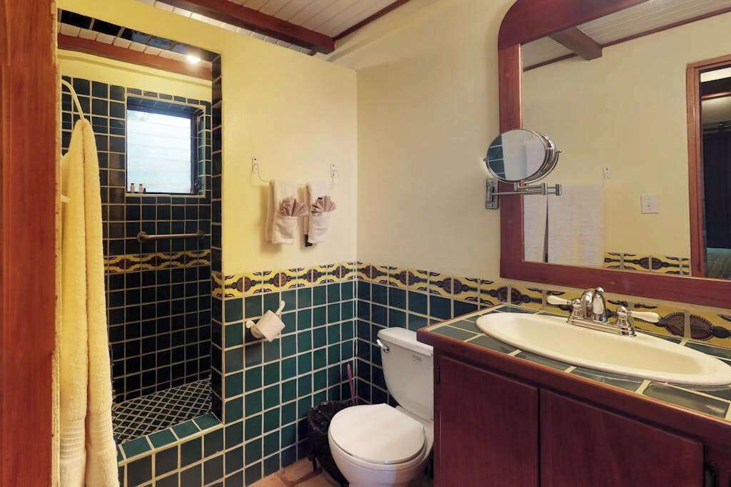 Photo of Bathroom in Placencia