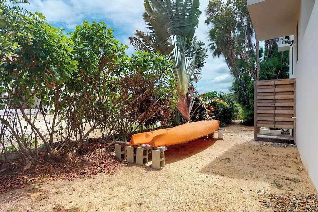 Photo of Outdoor in Caribbean Way