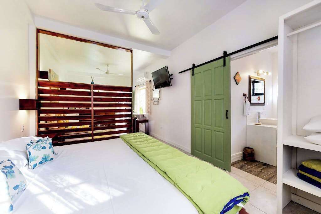 Photo of Bedroom in Caye Caulker