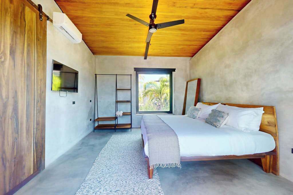 Photo of Bedroom in Placencia