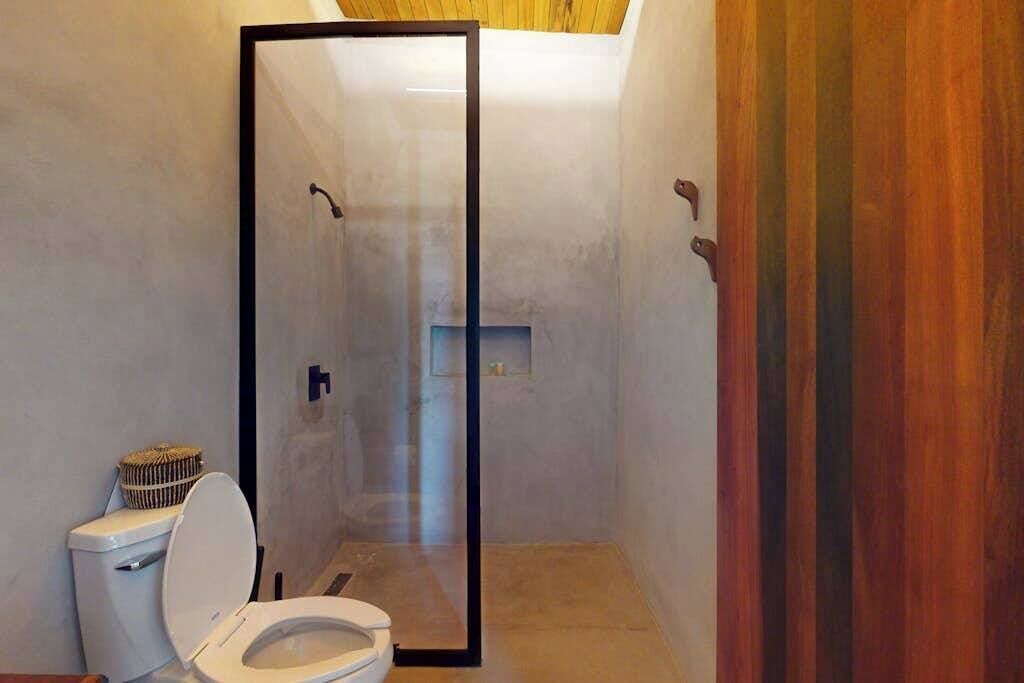 Photo of Bathroom in Placencia