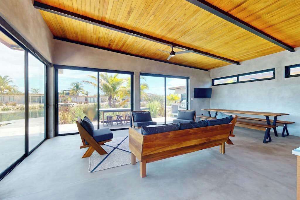 Photo of Livingroom in Placencia