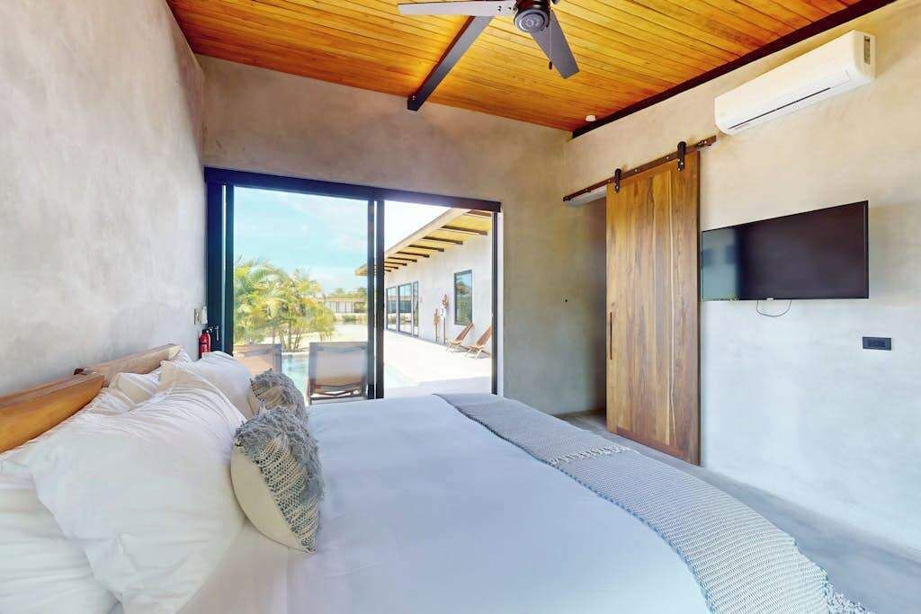 Photo of Bedroom in Placencia