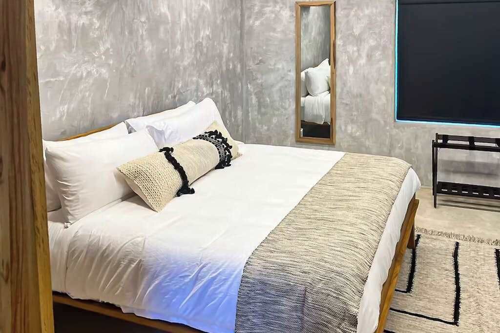 Photo of Bedroom in Placencia