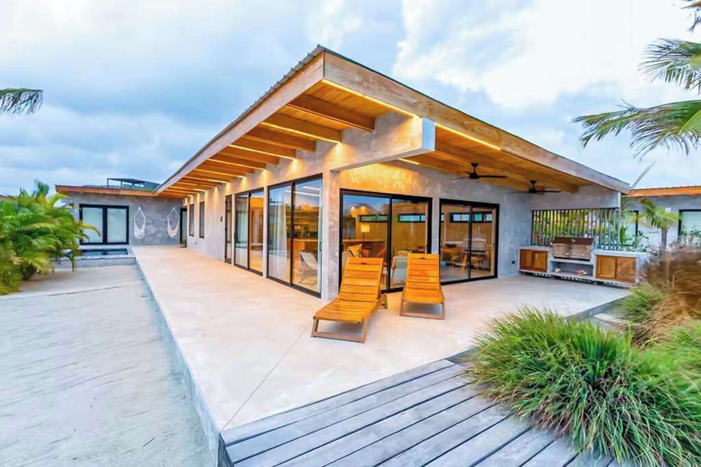Photo of Patio Balcony in Placencia