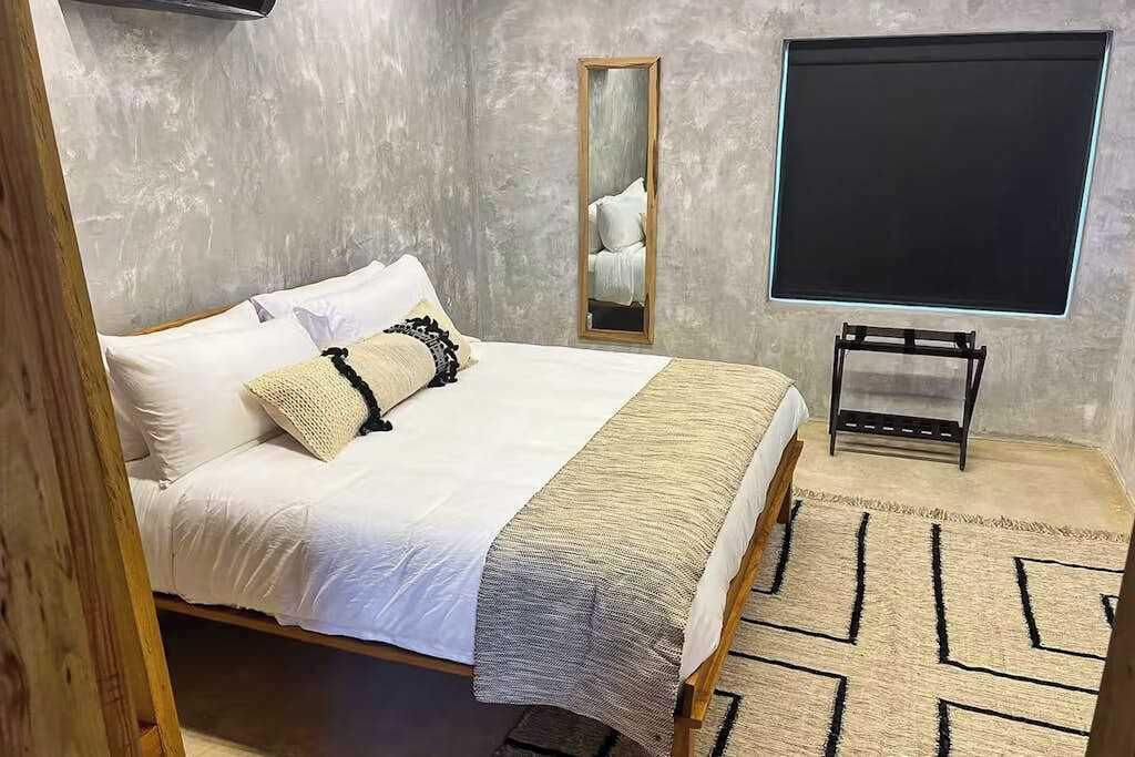 Photo of Bedroom in Placencia