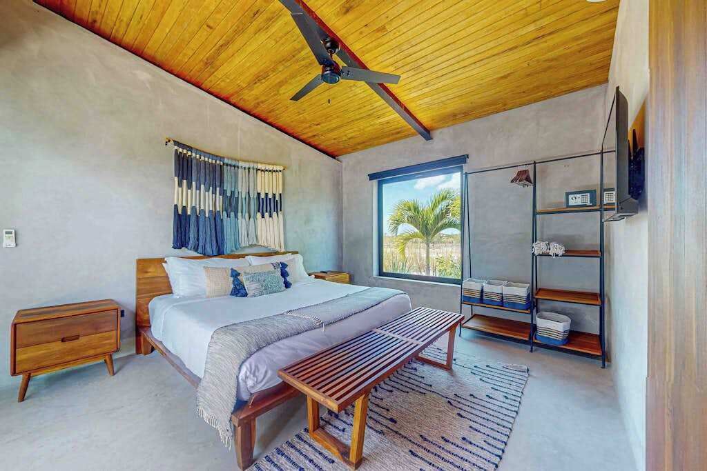 Photo of Bedroom in Placencia