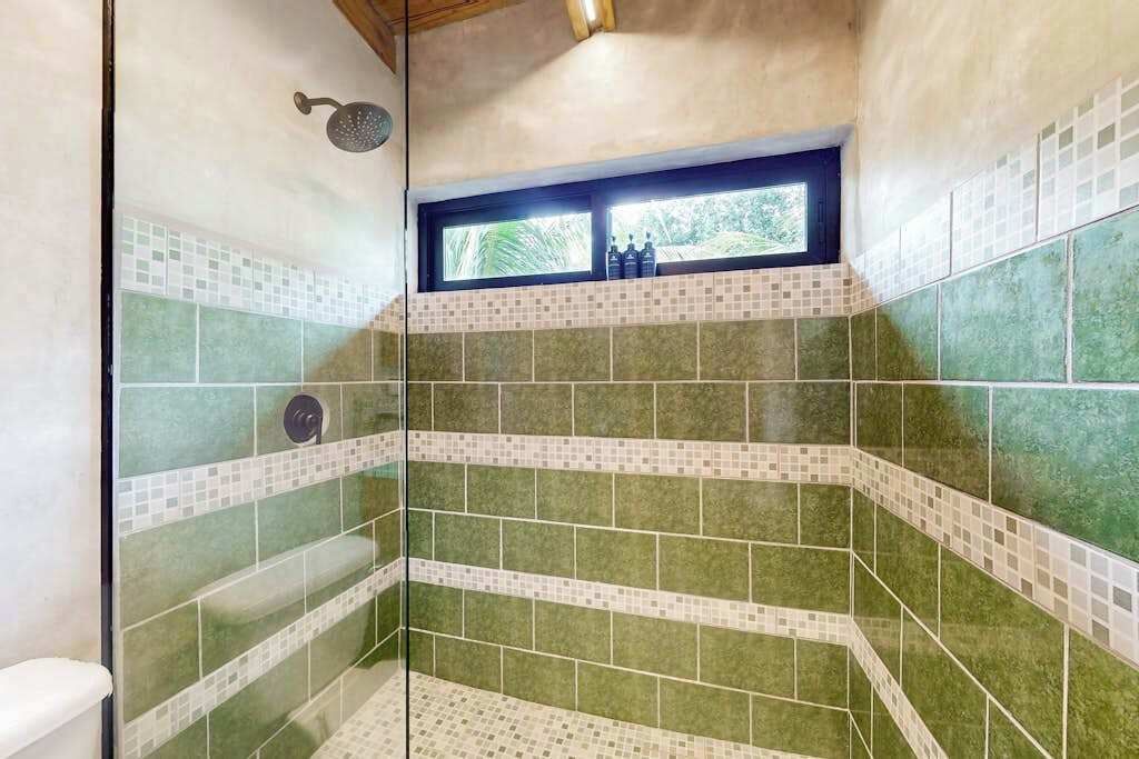Photo of Bathroom in Placencia