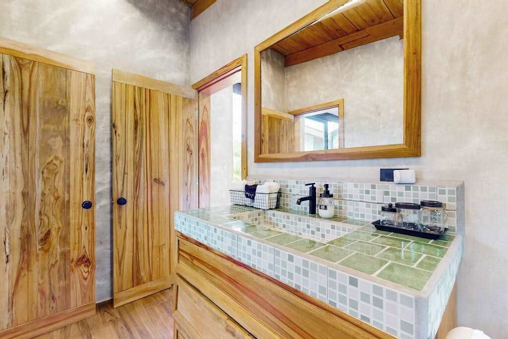 Photo of Bathroom in Placencia