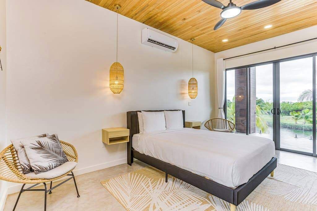 Photo of Bedroom in Cocoplum