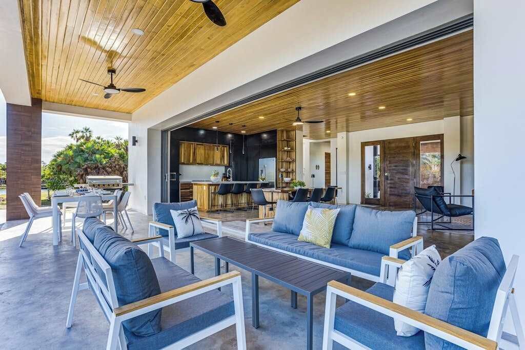Photo of Outdoor in Cocoplum