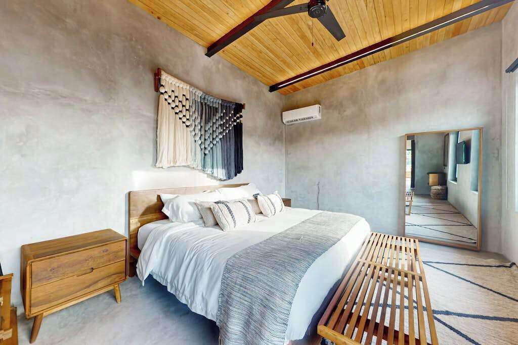 Photo of Bedroom in Placencia