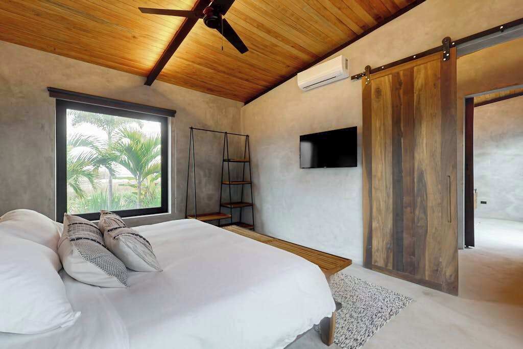 Photo of Bedroom in Placencia